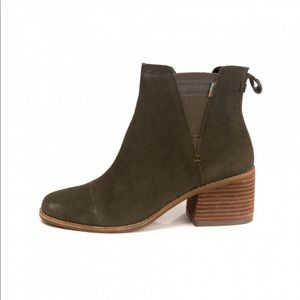 TOMS Esme Boot Size 8